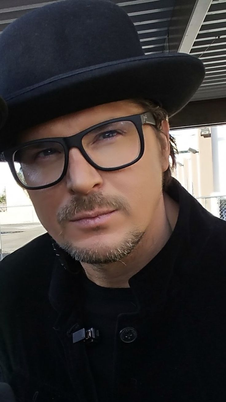 Zak Bagans Net Worth 2021: Age, Height, Weight, Girlfriend, Dating, Bio-Wiki | Wealthy Persons