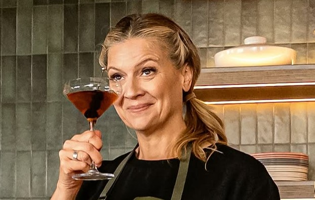 Amanda Freitag net worth 2024, age, height, husband, boyfriend, kids, biography, wiki