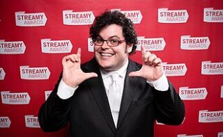 Josh Gad Net Worth 2024: Age, Height, Weight, Wife, Kids, Bio-Wiki