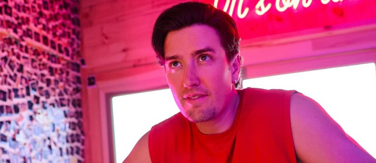 Logan Henderson