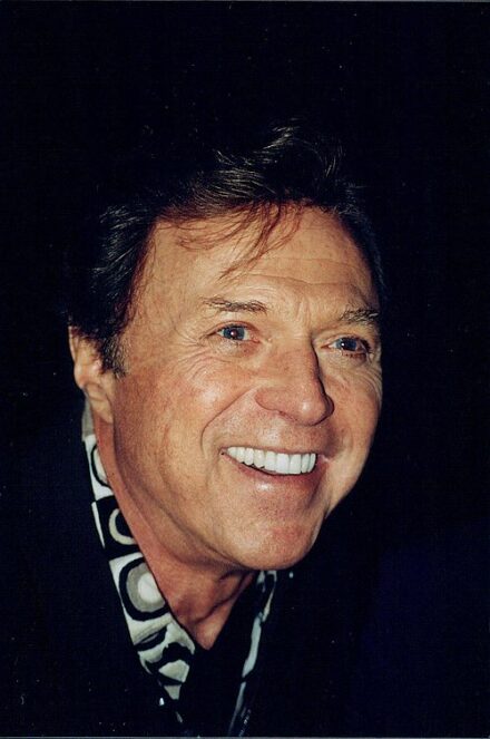 Steve Lawrence net worth 2024, age, height, wife, girlfriend, kids, biography, wiki